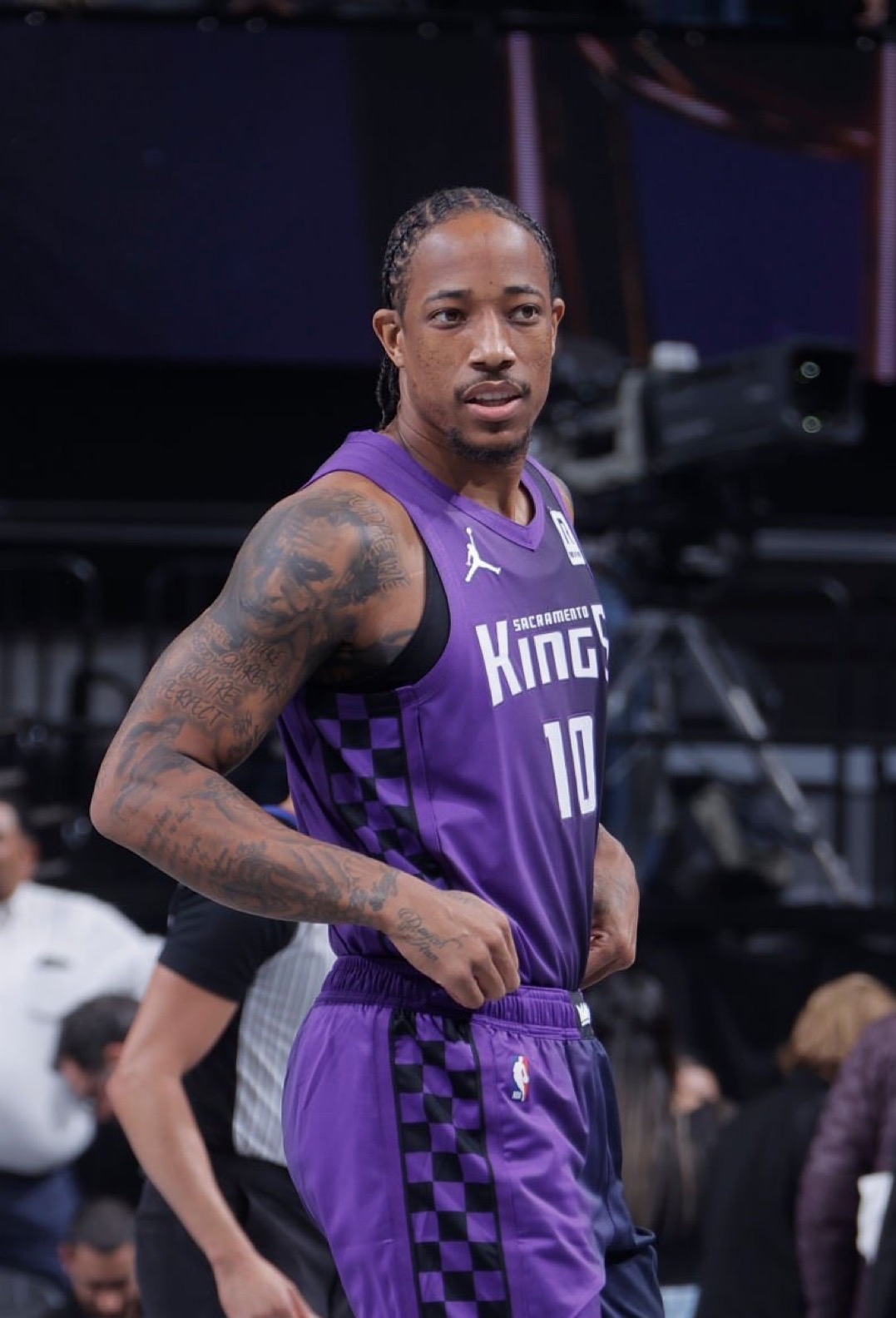 守中暴露出 守中暴露出