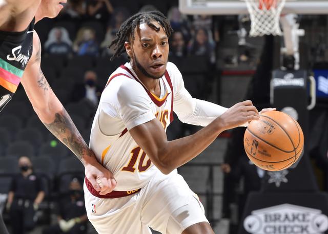 球迷们自发 球迷们自发