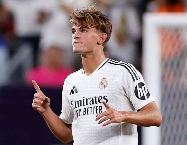 年的赛事奠 年的赛事奠