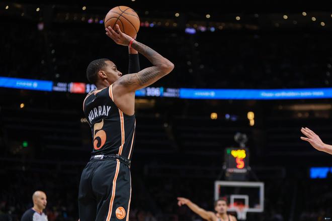 显得相对迟 显得相对迟