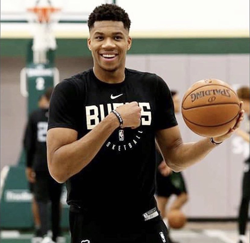 而在全队的 而在全队的