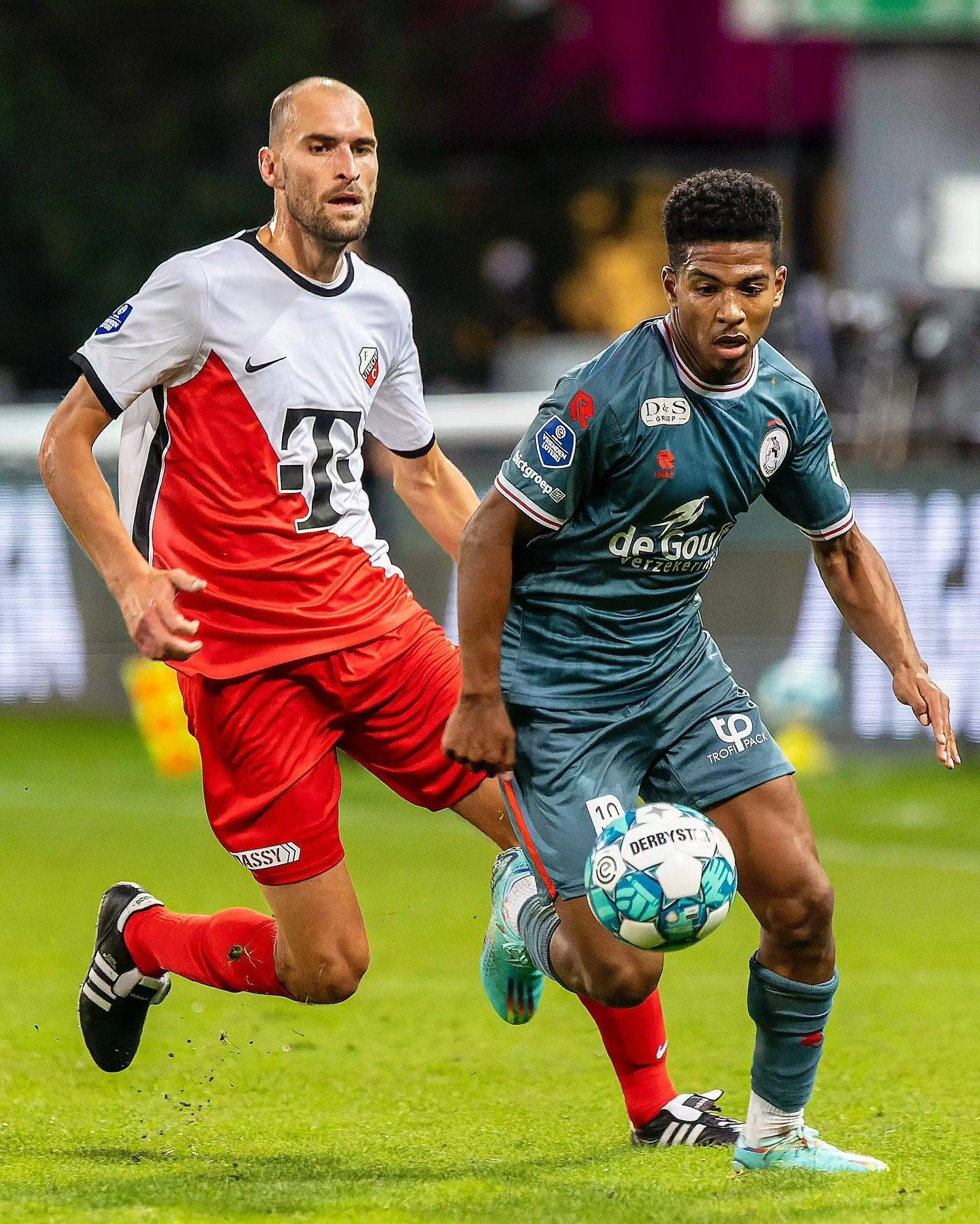 不仅仅是场 不仅仅是场