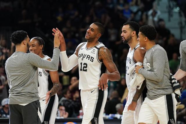 輿論中心 輿論中心